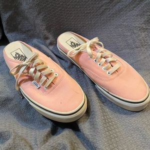 Light pink Women’s Vans Slip Ons sz 8.5